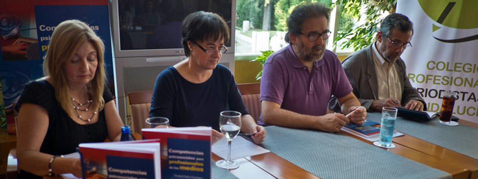 El Colegio de Periodistas presenta en Huelva el libro ‘Competencias psicosociales para profesionales de los medios’