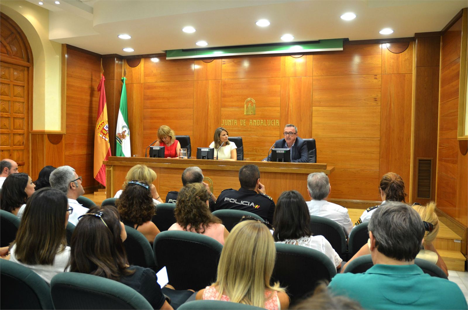 "La violencia de género no debe ser un suceso más en los informativos"