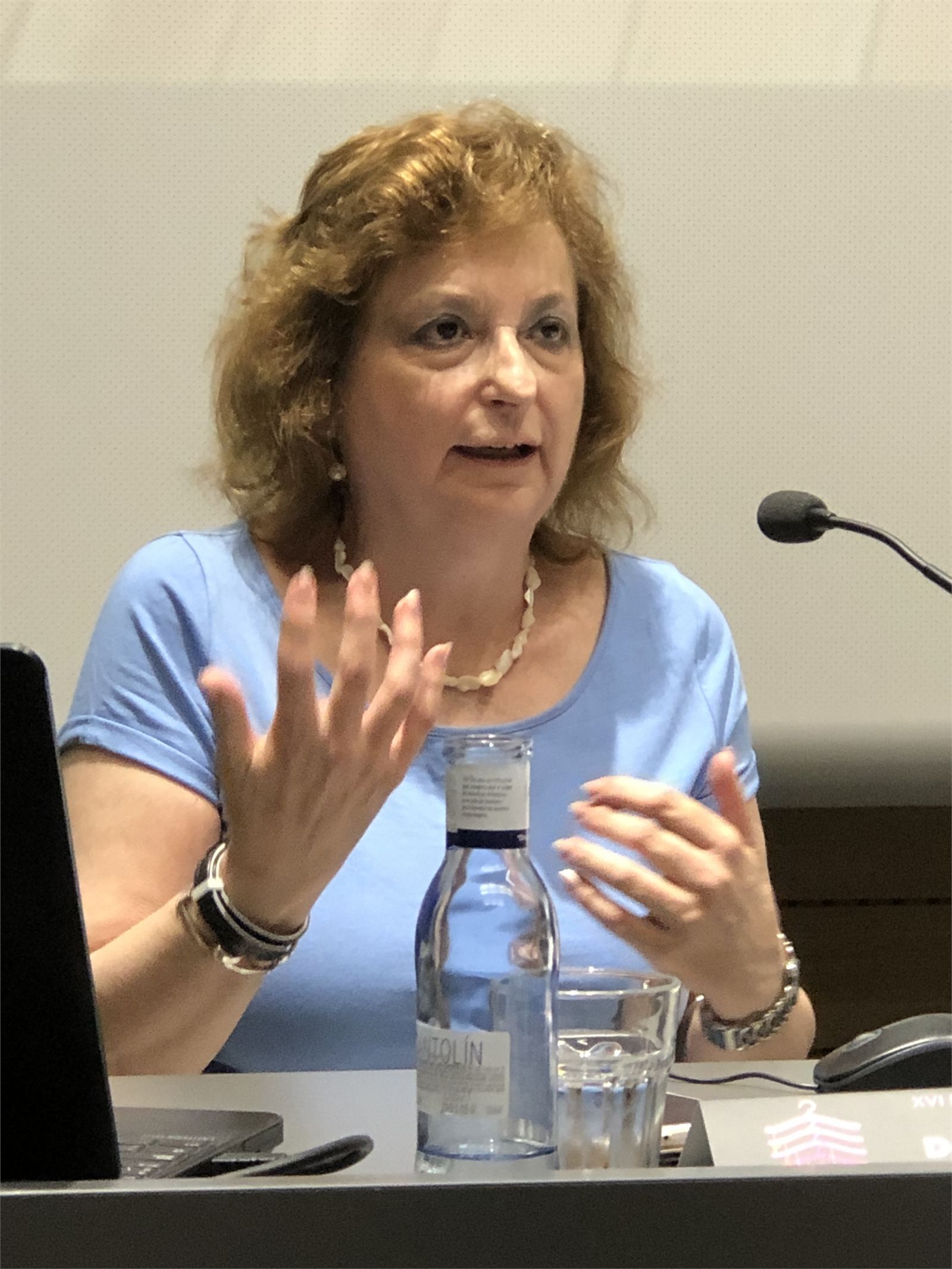 La filósofa Rosa María Rodríguez Magda protagoniza la quinta sesión del ciclo de formación "Periodismo y el difícil camino hacia la igualdad"