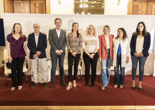 Un debate intergeneracional centra la celebración de los 10 años de la demarcación de Almería